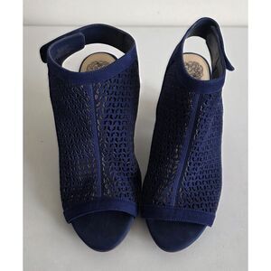 Vince Camuto Dastana Peep-Toe Suede Ankle Bootie Heels Size 9.5W